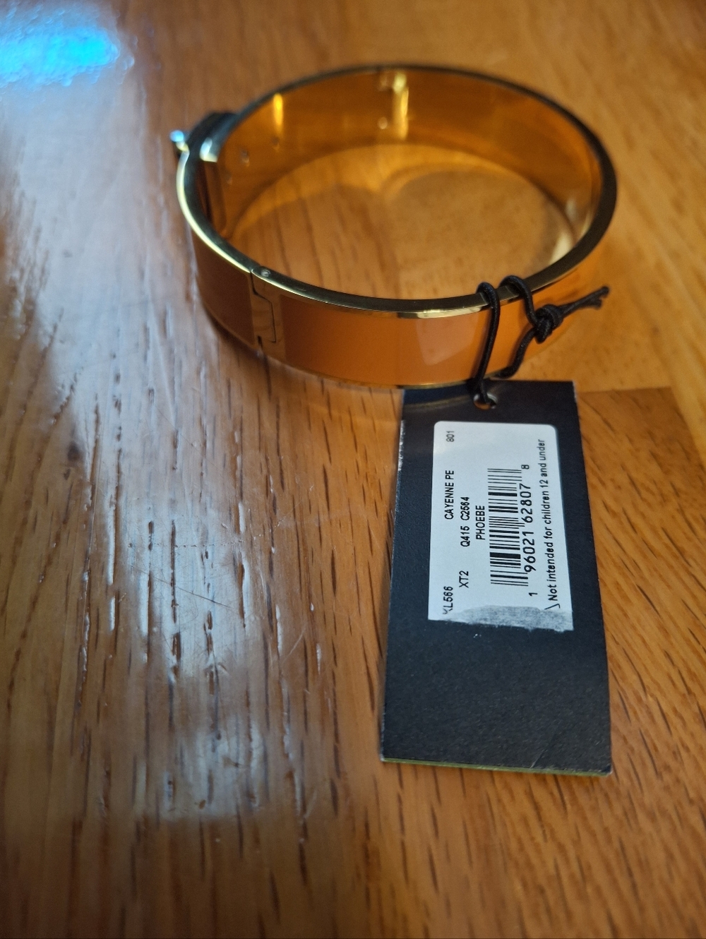 Kate Spade New York Phoebe Enamel Turnlock Bangle NWT - Picture 5 of 14